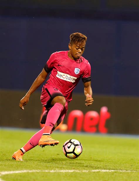 Aston villa have agreed a deal for bayer leverkusen winger leon bailey, subject to a medical and finalising personal terms. leon bailey #1239044 - uludağ sözlük galeri