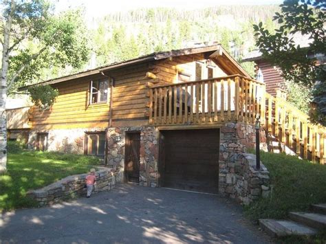 Properties ranging from houses, condos with one bedroom and two bedroom units., vail beaver creek rentals with local expertise, LARKSPUR LODGE HOT TUB 4bd/2ba BUS in Vail | Balkon