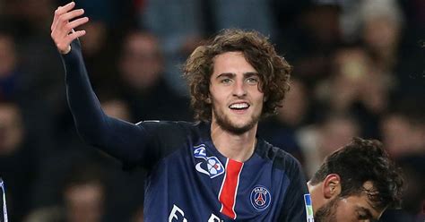 Adrien rabiot attendant tranquillement que le jeu reprenne. 10 things you need to know about Adrien Rabiot - Daily Star