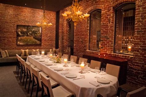 The best private dining rooms in san francisco the upscale hayes valley mainstay has a private dining space with a separate entrance, its own bar, coat room, and restrooms. Private Dining Rooms San Francisco | Haus design, Küchen ...