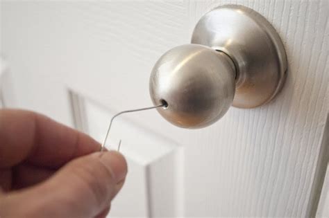 Here you may to know how to open a door with a paperclip. Pre School Plan: Unlock Bathroom Door With Hole