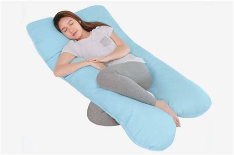 The right pregnancy pillow will become your bedtime bff faster than you can count sheep. 10 Best Pregnancy Pillows, Reviewed: 2018