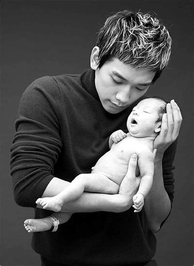 He was born jung ji hoon world handsome man bi rain korean shows kim tae hee dancing baby cute eyes asian men. These 10 Cute Celebrity Dads & Their Kids Will Melt Your ...