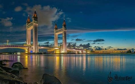 Echa un vistazo a esta fantástica guía para tu viaje, sin importar si quieres explorar el lugar como lo hacen los demás turistas o verlo desde la perspectiva de la gente local. Negeri Cantik, Budaya Menarik. Jom, kenal Terengganu ...