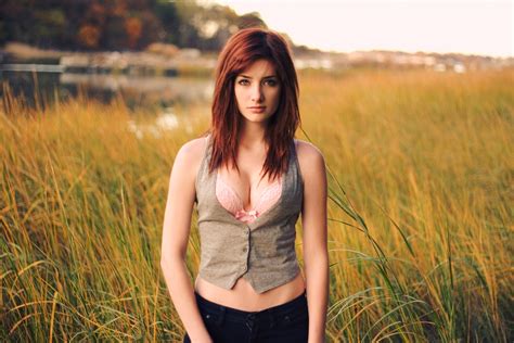 Female beauty can not be measured in carats, but truly beautiful girls, like. Susan Coffey, HD Girls, 4k Wallpapers, Images, Backgrounds ...