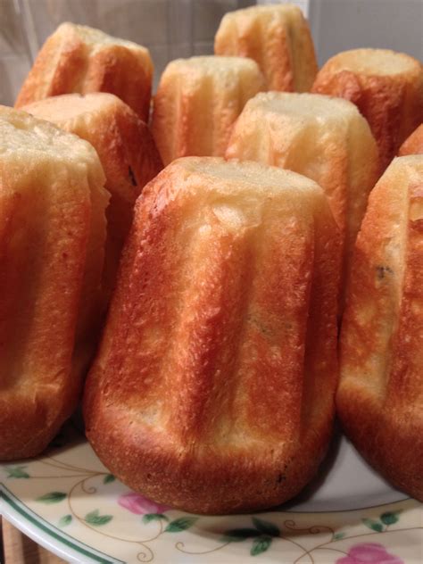 Prezzi con 44 cent insensati e brutti da leggere. mini Pandoro | Pandora