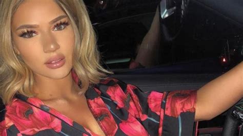 Bürgerlich barbara shirin davidavičius) ist eine deutsche rapperin, sängerin und ehemalige webvideoproduzentin. "60% Doc": Ist das Beauty-OP-Rätsel um Shirin David gelöst ...
