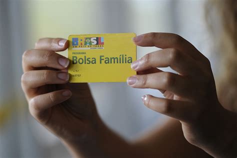 Calendário bolsa família 2021 → 【inscrições】 datas quem pode receber saque cadastro valor consulta online bolsa família. Governo divulga calendário de pagamentos do Bolsa Família ...