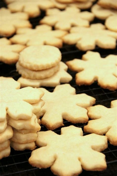 Then my father poked his chopsticks just below the fish eye and plucked out the soft meat. Best Shortbread Cookies Ever Cooked foodiechicksrule ...