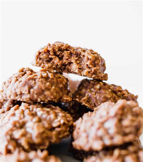 She simply must make these for me. No-Bake Chocolate, Peanut Butter and Oatmeal Cookies ...