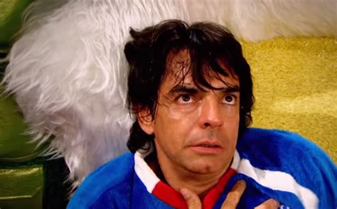 En el medio del espectáculo también sufren por la final del futbol y es el actor eugenio derbez quien la está pasando mal luego de que su equipo, el cruz azul, perdiera ante el américa en la copa mx. Eugenio Derbez bromea con 'Ludovico' por final perdida de ...