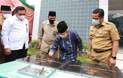 Sebelum kita melaksanakan ibadah haji maupun umroh tentu kita juga harus paham dulu tentang apa saja yang di maksud dengan ibadah. Pemkot Tangerang Bersama Kemenag RI Kolaborasi Pelayanan ...