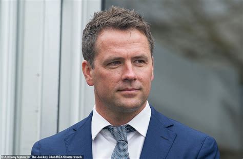 Michael owen and his girlfriend, louise bonsall got engaged on 14 february 2004. Inside Michael Owen's home: Footballer's £4m mansion ...