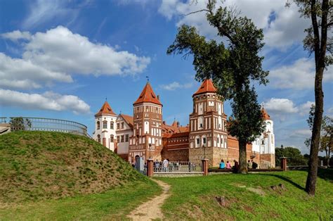 Die frauen in belarus gehen auf die straße. Weißrussische Frauen | Partnersuche Weißrussland | Best ...