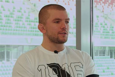 Bije się, gadam o tym, zmuszam innych do gadania o tym w radio i tv. Juras w mistrzowskim stylu „znokautował" hejtera ...