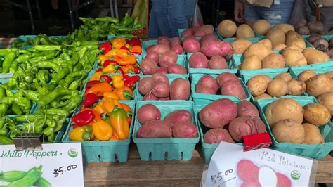 Farmers market flowers near me. Larchmont Farmers Market every Saturday; Westchester's ...