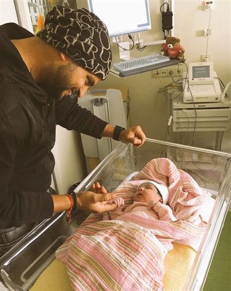 Sakshi dhoni had to contact suresh raina to tell him to inform ms dhoni about daughter ziva's birth. PHOTOS: Suresh Raina blessed with a baby girl - Rediff Cricket