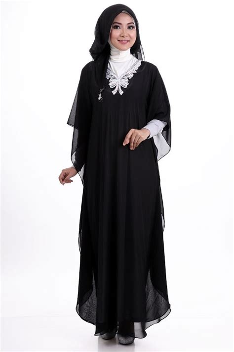 Ia merupakan adik kandung sekaligus manajer syahrini. 27 Design Baju Lebaran Ala Syahrini - Ragam Muslim