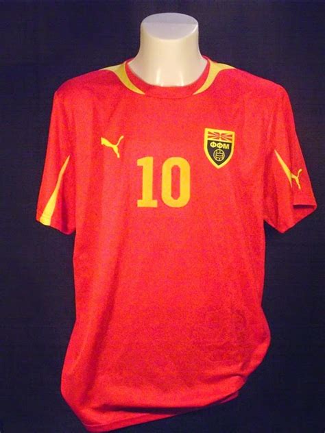 Macedonia football team fixtures & results. Macedonia Home football shirt 2012 - 2013.