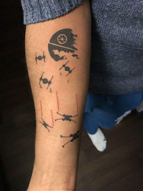 Set in the 24th century, the series follows the adventures of the starfleet and maquis crew of the starship uss voyager after they were stranded in the delta. Minimal Star Wars tattoo. | War tattoo, Star wars tattoo ...