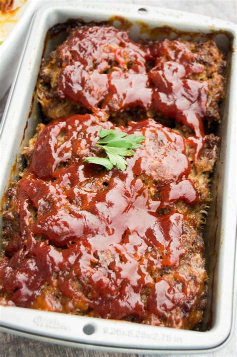 This is a meatloaf recipe for people who love their meatloaf oozing with flavour, moist and tender yet not crumble apart when sliced, and a sticky caramelised meatloaf glaze. 2 Lb Meatloaf Recipe With Bread Crumbs / Foodie Mom's ...