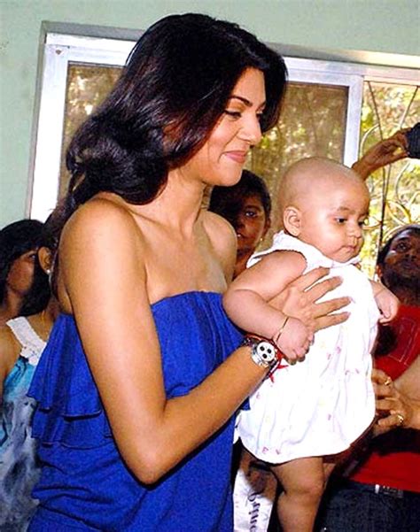 She adopted her first daughter in 2000 and second in 2010. kata meeta photos: Sushmitha Sen Daughter