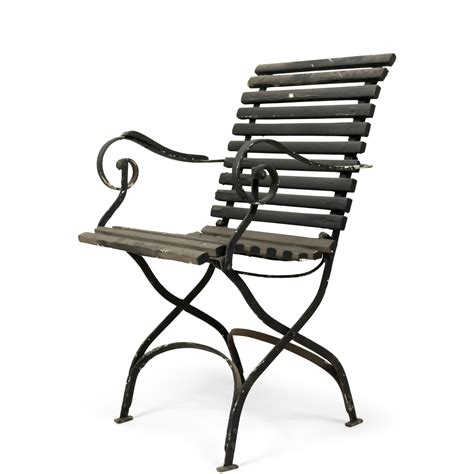 Introduction to wrought iron outdoor furniture wrought iron is one of the strongest patio materials on the market today. Outdoor iron folding chairs 1