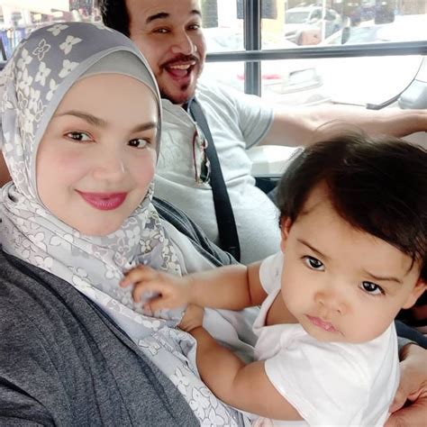 Siti Aafiyah Si Comel Pipi Merah - Cinta Syurga Nyanyian ...