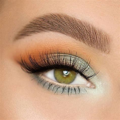 Gold metallic eyes we stan this gold metallic eyeshadow look on jaclyn hill's hazel eyes. The Blue Honey Palette | Kyshadow in 2020 | Makeup for ...