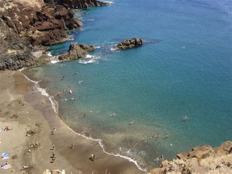 Der strand praia do porto do seixal ist ein schwarzer sandstrand. 4 Sandstrände auf Madeira - Madeira All Year