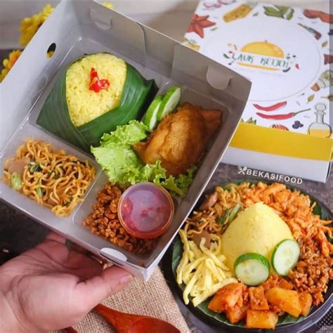 Kini ada warteg modern dan kekinian yang siap memanjakan lidah dengan sajian rumahan warteg ini juga menawarkan nasi box yang bisa dipesan untuk makan siang maupun untuk berbagai acara. Nasi Box Kekinian Di Jakarta : Pesan Catering Nasi Box Di ...