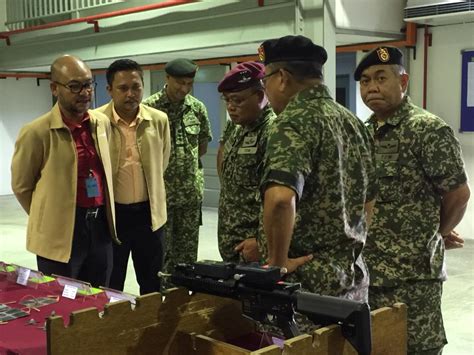 Terlebih dahulu admin ingin mengambil kesempatan untuk mengucapkan selamat hari raya aidilfitri dan maaf zahir batin. TEMPORARY VISIT BY CHIEF OF ARMY AND DEPUTY CHIEF OF ARMY