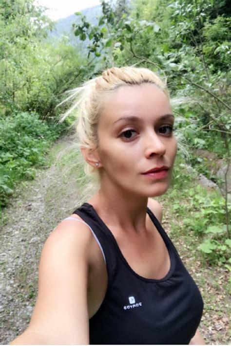 Diana dumitrescu pictures and photos. FOTO / Diana Dumitrescu, în costum de baie după ce a spus ...