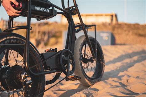 Trekking bike • frame shape: E-Bike van Phatfour blaast Nederland omver als stoerste model