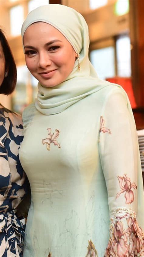 Get the latest 11 active naelofarhijab.com coupon codes, discounts and promos. Susu Nilofa Png