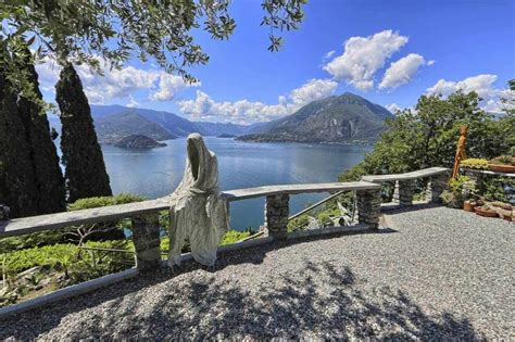 Map, kaart, plattegrond van varenna aan het comomeer. Castello di Vezio Varenna | Comomeeritalie.nl