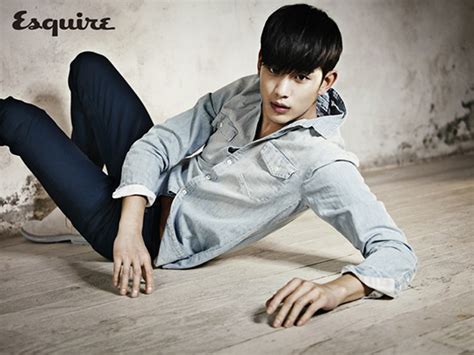 During this time, kim soo hyun is showing. Kim Soo Hyun's Sexy Gaze for "Esquire" Photoshoot Will ...