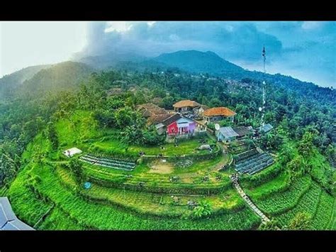 Sesuai namanya, taman bunga kadung hejo berada di desa sukasari, kecamatan kadu hejo, kabupaten pandeglang, provinsi banten. Perjalanan Wisata kampung Domba Juhut Pandeglang banten - YouTube