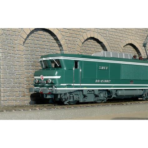 Les cc 6500 furent le fleuron des locomotives monocourant françaises à partir des années 70, et les plus performantes de leur époque. Locomotive BB15002 verte Maurienne LS MODELS LSM-10045 ...