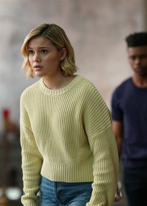 Szanon hailey wants to be friends with his classmate alexis go, who's suffering from a mental illness. Cloak and Dagger Season 2 Episode 10 Review: Level Up - TV ...