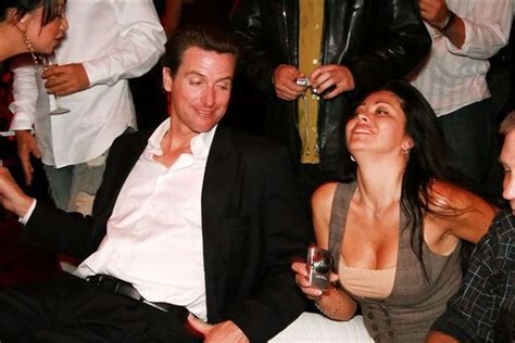 Gavin newsom has been actively reaching out to his donor network to help sen. Men Caught Staring (43 pics + 1 gif)