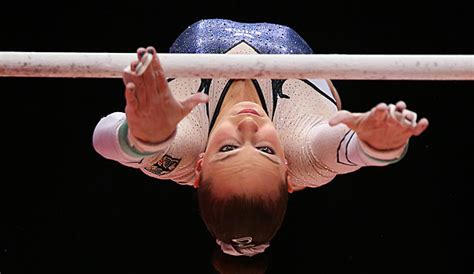 Es ist nicht leicht, bei den olympischen spielen den überblick zu behalten. Olympia 2016: Sophie Scheder und Elisabeth Seitz turnen an ...