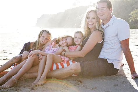 Seated poses are the most inclusive family photo ideas. Pin on Family Portrait Ideas