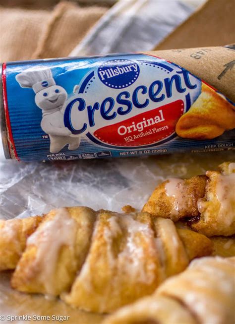 Refrigerated crescent dinner rolls unite as a quick crust to hold ground beef, cheese. Cinnamon Roll Crescents | Recipe | Crescent recipes, Crescent roll recipes, Food recipes