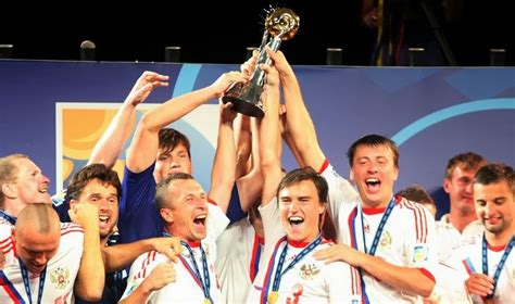Brasil, rússia, taiti e portugal são os cabeças de chave dos grupos. Troféus do Futebol: Copa do Mundo de Futebol de Areia ...