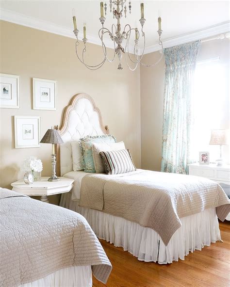 Discover fresh ideas to transform your rooms, unique decorating tips, solutions to decorating dilemmas, entertaining and more. 24 Likes, 1 Comments - Duke Manor Farm (@dukemanorfarm) on ...