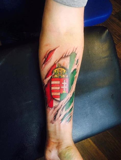 Tán még soha nem volt rá oly szükség, hogy védőszárnyaikat óvón terítsék fölénk, mint most. Legszebb magyar témájú tetoválások 1. rész - I Love Hungary