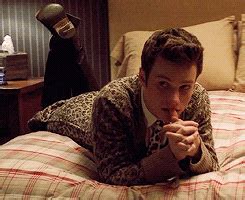 Bueno sinceramente si duele p. chris colfer kurt hummel gif | WiffleGif