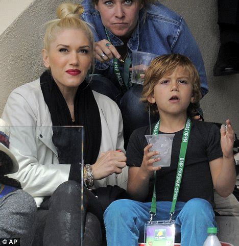 Son of robert federer and lynette federer husband of mirka vavrinec father of charlene riva federer; Gwen Stefani and son Kingston cheered on Roger Federer at ...