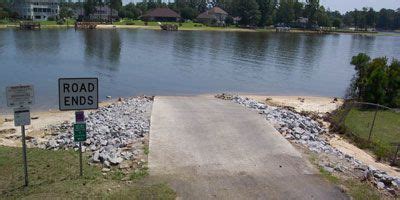 Public access is provided through several public boat ramps, santee state park, and the santee national wildlife refuge. White Oak III (Boat Ramp at Lake Marion)